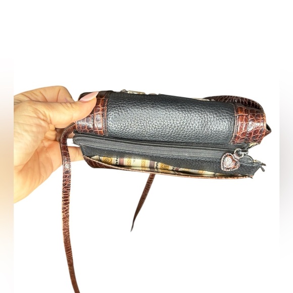 Vintage Brighton Crossbody
Handbag Black & Brown Leather
Many Compartments - Picture 2 of 16
